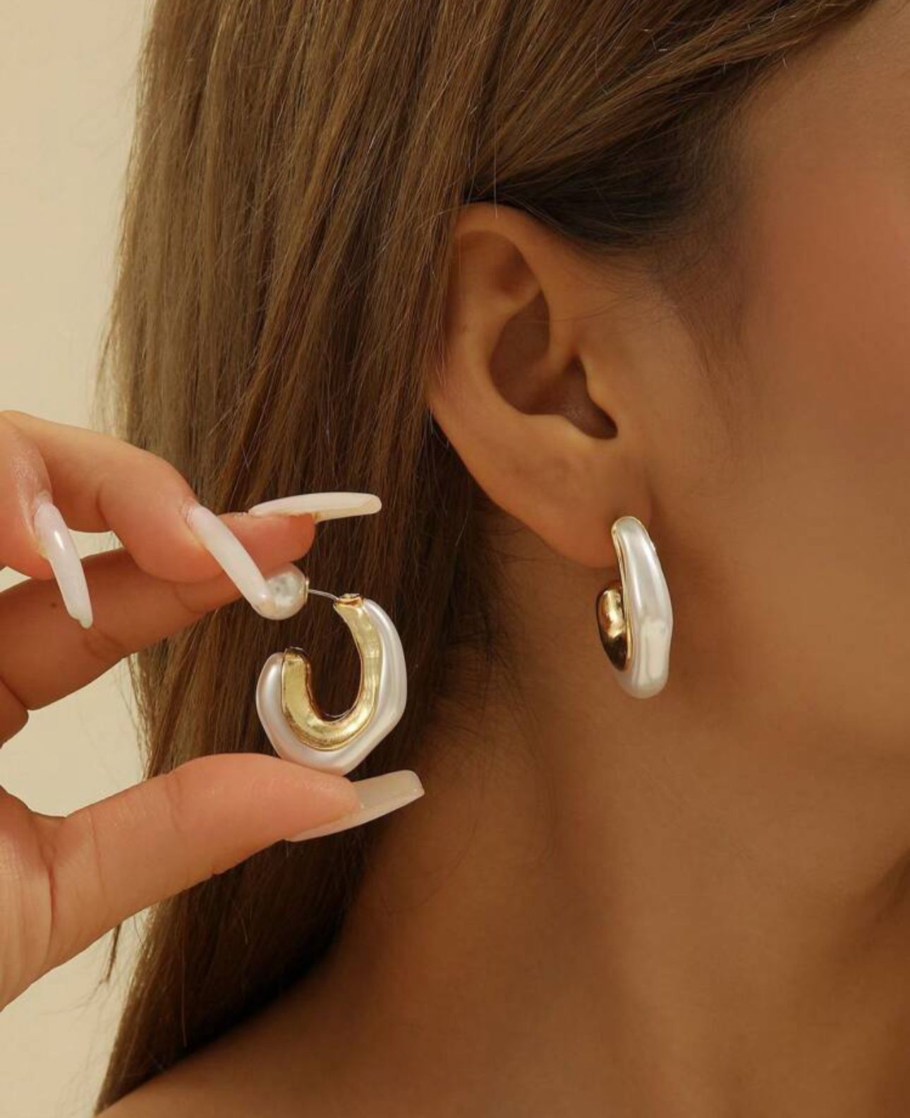 Aura Loop Hoops